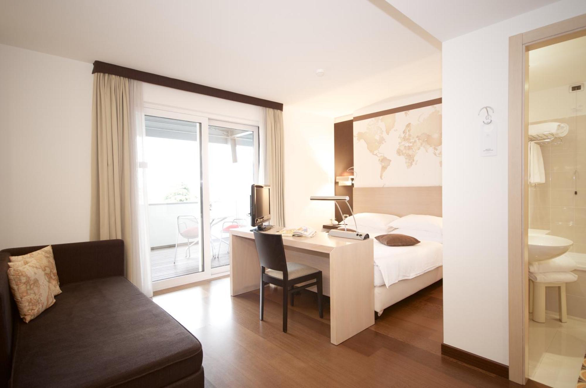 Luise Hotel 4*
